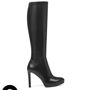 Nine West platform quizme heeled boots w box READ CAPTION PLEASE